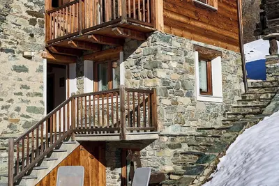 Mcx Maison Loz Duplex in typical Valdostan village with modern amenities