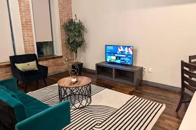 Image de 2br | Near Reunion Tower | Free Valet Parking
