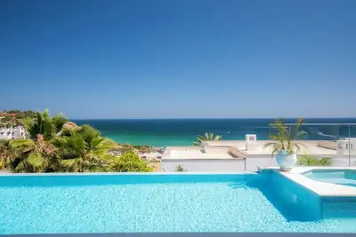 Image de Beach View Villa by Blue Diamond (55)\n