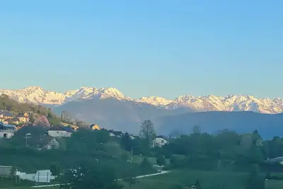 Image de Bel appartement spacieux et lumineux avec magnifique vue sur les montagnes