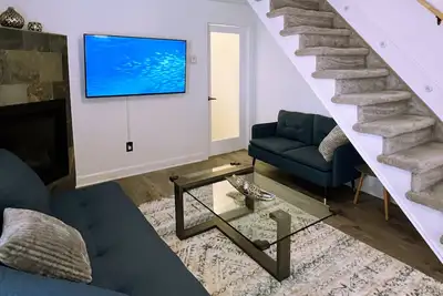 Image de Large, modern 2-bed flat with parking included