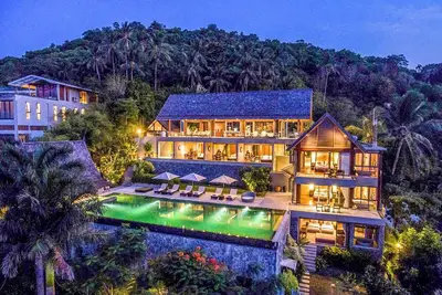 Image de Suralai Villa - Six Chambres Villa, Couchages 12