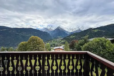 Image de Chalet face au Mont-Blanc, calme et confort