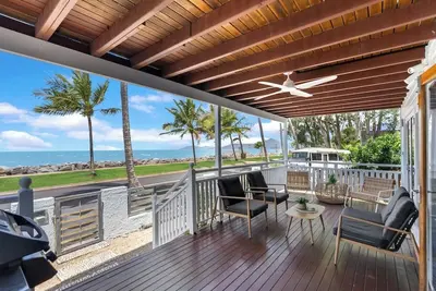 Image de Oceans Edge Stunning Beachfront Serenity