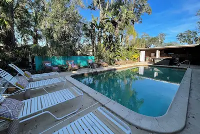 Image de Beautiful 1/1 pool + hot tub + pet friendly