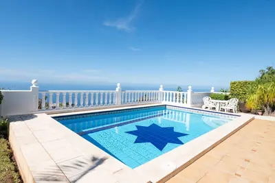 Image de Charming Getaway in El Sauzal: Enjoy Comfort, Nature, and a Private Pool
