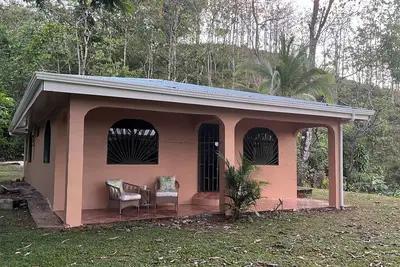 Image de Mountain Breeze Villa, a charming 2 Br cottage with spectacular views, Wifi, Ac