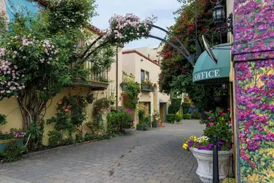 Image de Experience a Tranquil Oasis at Marina Motel -San Francisco's Best Kept Secret!
