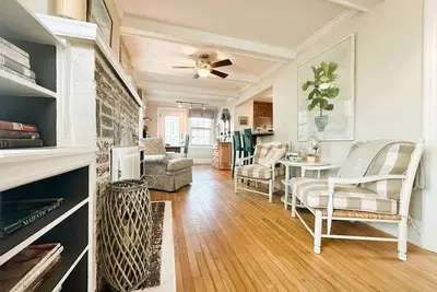 Image de Charming 2-bedroom house, backyard, grill, garage, near Oceanfront, WiFi, Ac