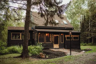 Image de Cabin retreat nestled in the woods above Lake Superior. Close to Gm And Lutsen.