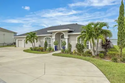 Image de Winter Haven Waterfront Retreat