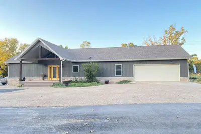 Image de Spacious home Near Shopping, Restaurants Parks, Bike Trails & Jiu-Jitsu Academy