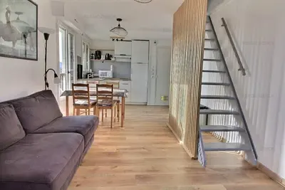 Image de Bel appartement T2 + mezzanine pour 4 personnes proximité plage. parking privé