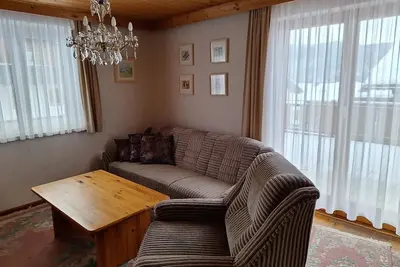Image de Cozy vacation apartment with terrace
