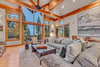 Image de Northstar Ski-In/Ski-Out with Valley Views