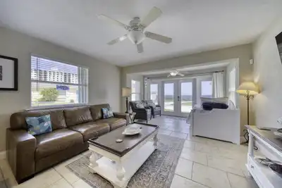 Image de Ocean Breeze Beach Bungalow