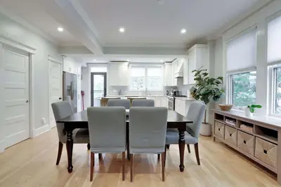 Image de Sojourn's Capitol Hill Charmer Superb for Families