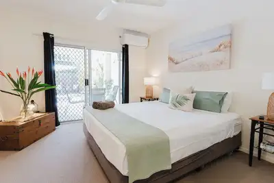 Image de \nEscape to your private tropical oasis! 2 bedroom/2 bathroom, private pool! 🌴