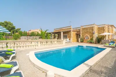 Image de Maison à Badia Blava avec piscine & plage