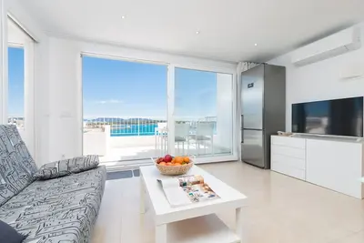 Image de Luisamar Sea View - Apartamento En S'illot
