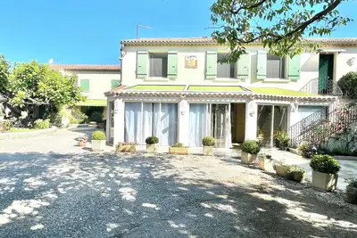 Image de Rendez-vous en Provence - Duo de gites 6+4 personnes - piscine - clim
