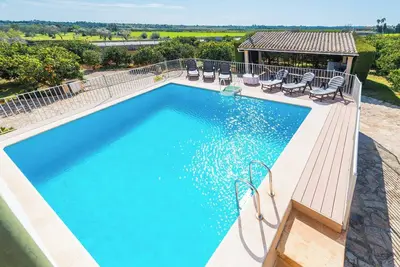 Image de Villa à Llubí avec piscine privée et jardin