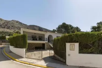 Cova De L'aire - Villa Con Piscina Privada En Barx