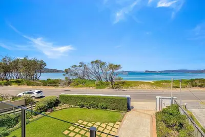 Image de WhataView @ Umina Beach