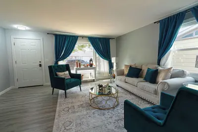 Image de Charming townhome in Appleton with WiFi, 28 minutes away from Lambeau Field!