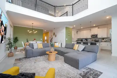 Image de Modern 5Bed Villa with Pool & Spa in Resort 560