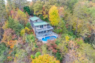 Image de Clay Days – 2br Mountain View Cabin with Pool & Hot Tub
