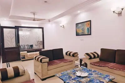 Image de Amazing 3bhk Apartment in Greater Kailash 2 by HostMyStay