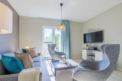 Image de 5 star vacation apartment Achterndieck - dream vacation in the old seafaring school