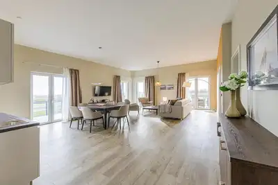 Image de 5-star vacation apartment Störtebeker Suite in the Baltic seaside resort of Wustrow