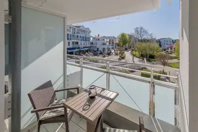 Image de Vacation apartment Küstenglück in the heart of Zingst with balcony facing the sea
