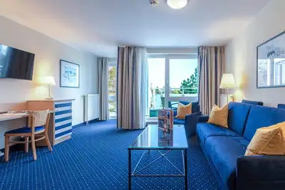 Image de Vacation apartment Toni`s Room at the Zingst pier