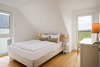 Image de Sustainable Duncan House with fireplace, 3 bedrooms with en-suite bathroom