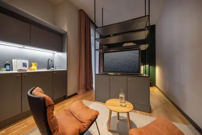 Image de Design Apartment with balcony, Berlin Mitte