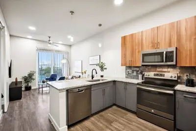 Image de Cozy 2-bedroom apartment with WiFi, fitness room in charming Fort Worth