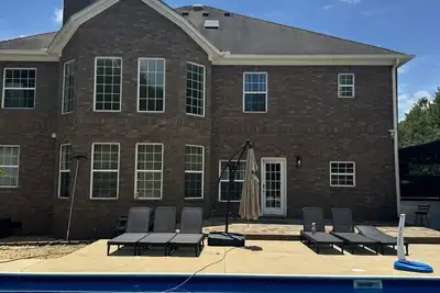 Image de Poolside estate in charming Chattahoochee Hills, with WiFi, Ac