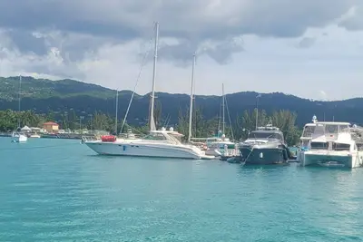 Image de Dejai On The Bay  Gated 2 or3 bdr Condo in Montego Bay with stunning's views