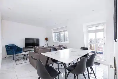 Image de Stylish Three-Bed Flat in Marylebone