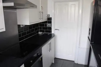 Image de Minutes from Southend hospital & Airport, Garden& parking. Access to local shops. \n