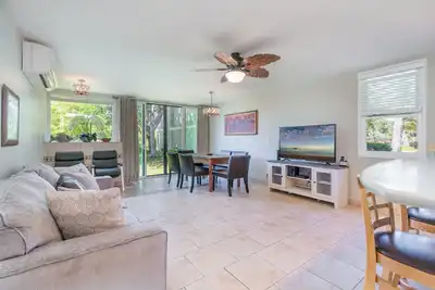 Image de 🍧Summer Special - Plumeria Tree Hale - Golf Course View - Sleeps 4 🏄‍♀️
