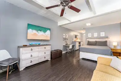 Image de 🏝️😎🏄🏻Winter in Maui-Beautiful Kihei Hideaway Studio Across the Beach🏝️