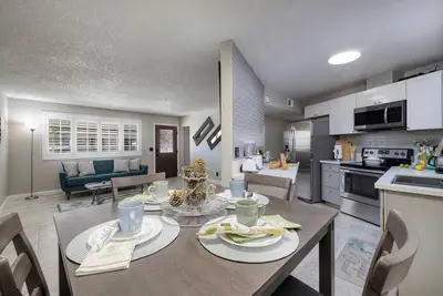 Image de Freshly remodeled cozy Vegashome
