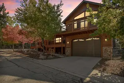 Image de Enchanting Snow Escape + Hot Tub + Game Room