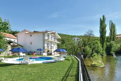 Image de Five Bedroom Holiday Home