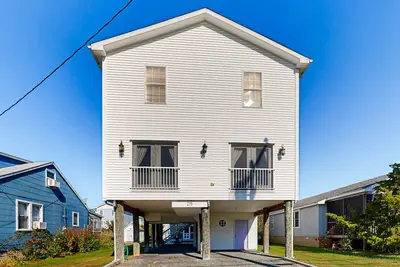 Image de Oceanside, Bethany Beach, Spacious house, Next to Town Center. Park 4 cars
