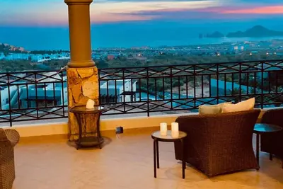 Image de Casa De Pippa, Incredible 2b/2b, Ocean/Arch Views!